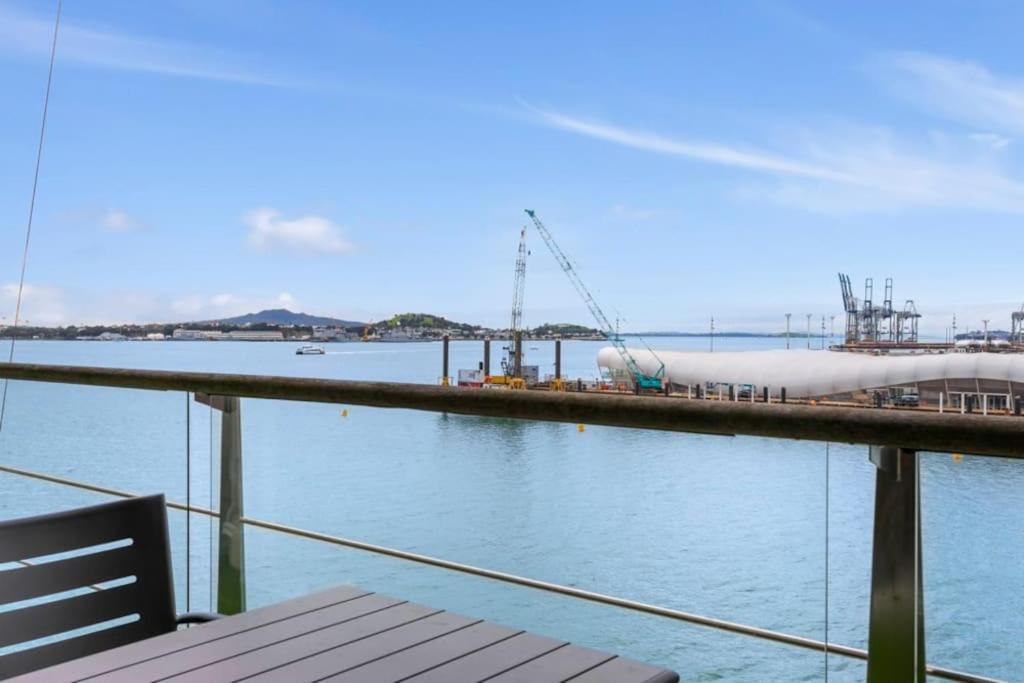 Newly Refurbished Waterfront Apartment! 3320 Оукланд Екстериор снимка